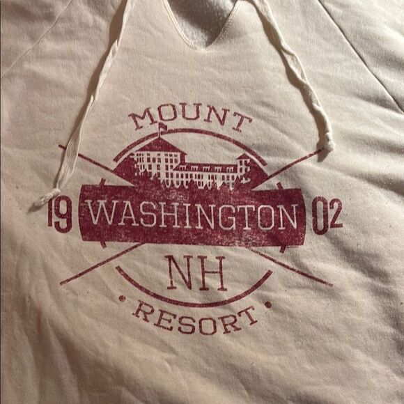 Mount Washington NH Resort Hoodie - Picture 2 of 12